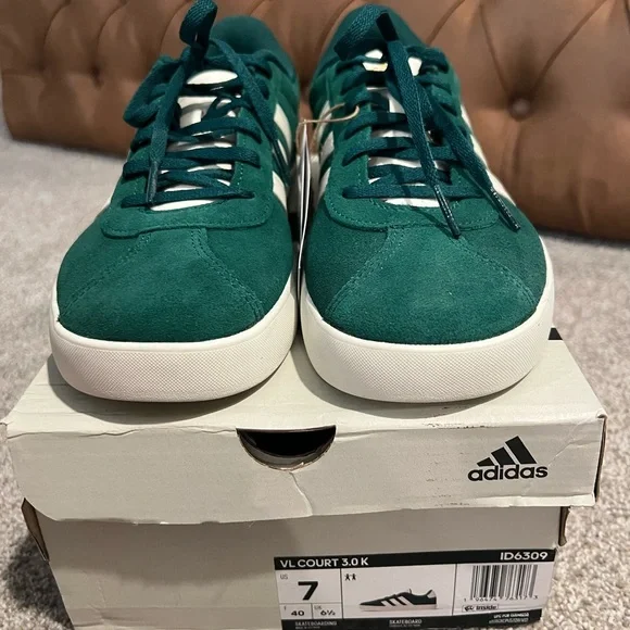 NWT Adidas VL Court Shoes W Sz 8 / M Sz 7 - Picture 2 of 4